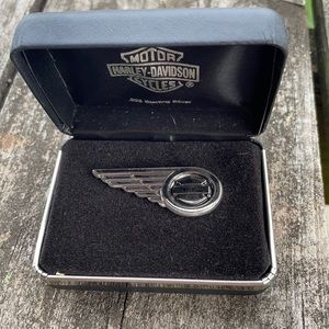 NEW 97021-06V HARLEY-DAVIDSON LIMITED EDITION STERLING SILVER .925 WING PIN.